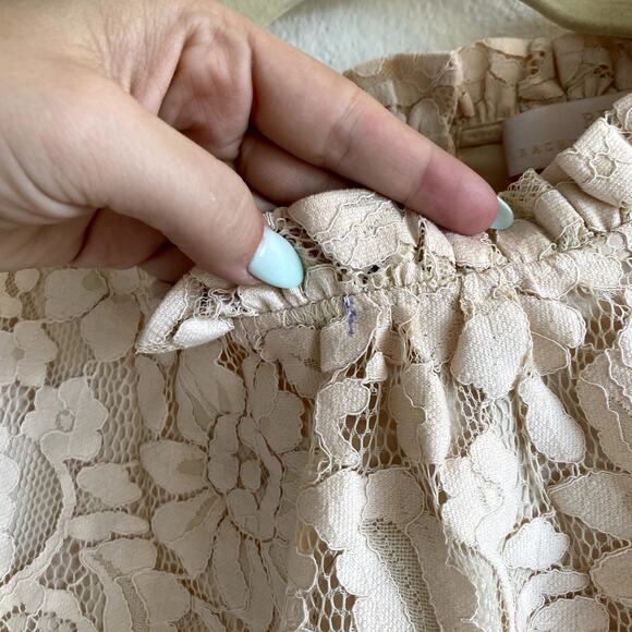 Rachel Parcell XL cream Ruffle Neck Lace long sleeve top - Picture 4 of 9